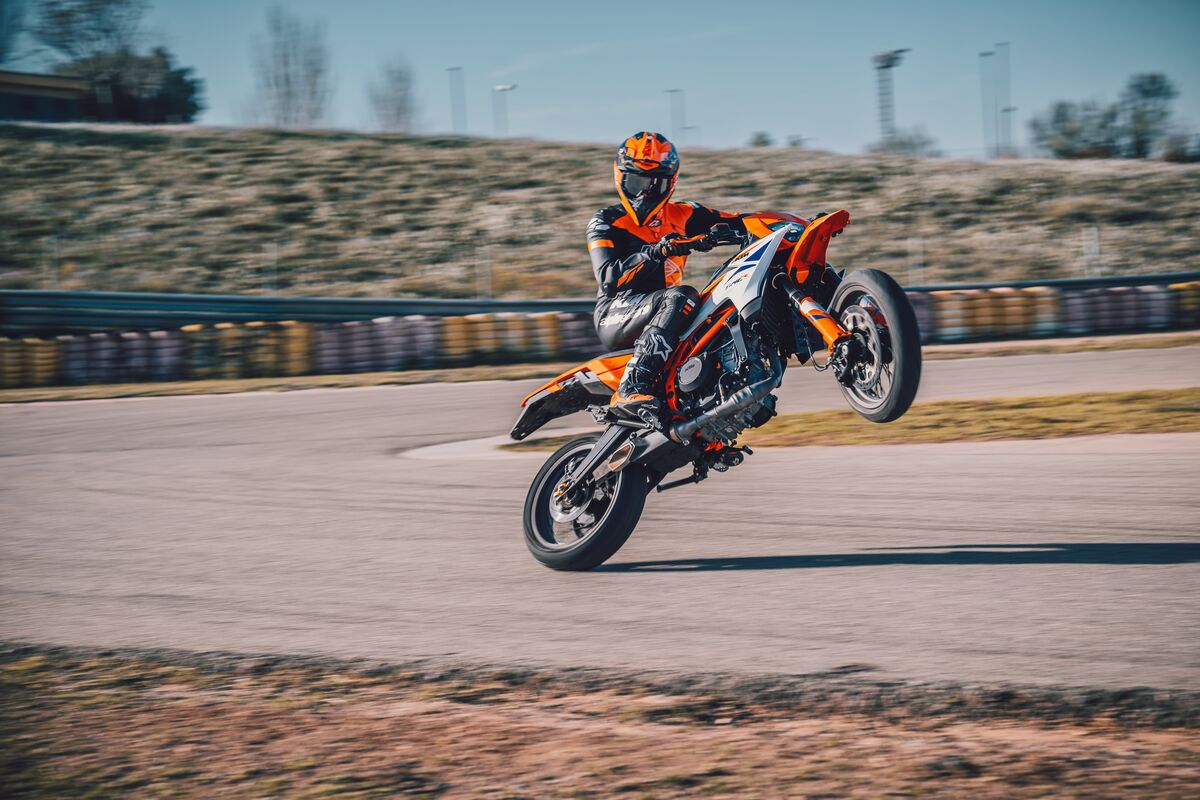 KTM 390 SMC R（アクセサリー装着車）