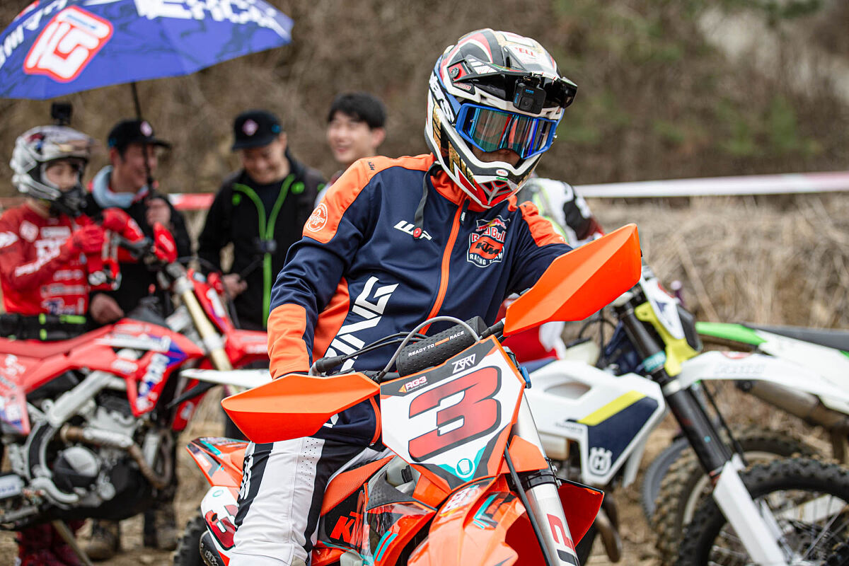 矢野 和都とKTM 300 XC