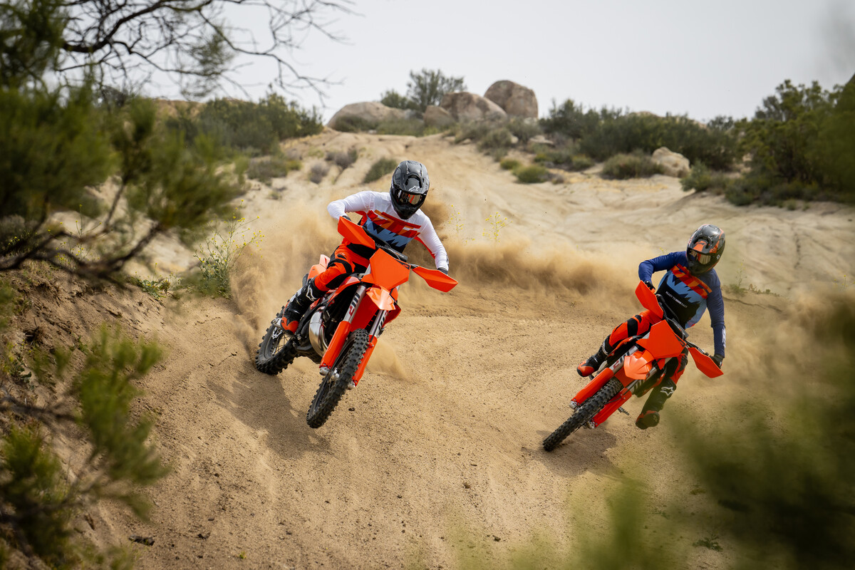 749621_2027 KTM 300 XC _ KTM 350 XC-F - Action_ACTION