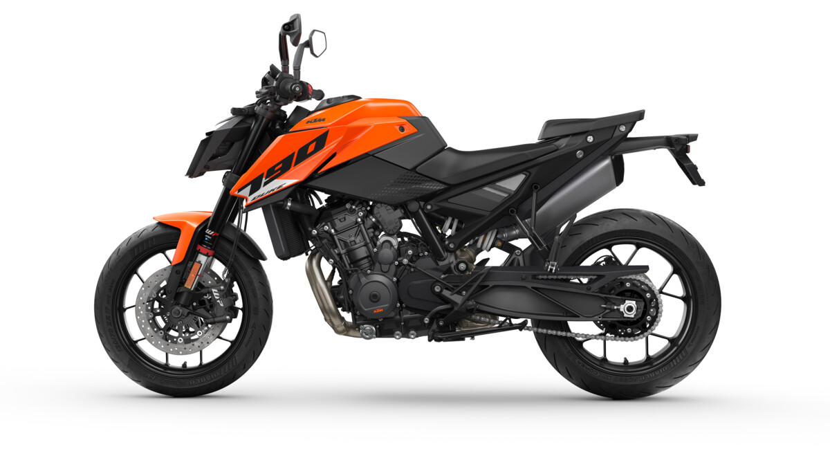 752481_MY27_KTM 790 DUKE STUDIO _EUROPE_ GLOBAL_Studio