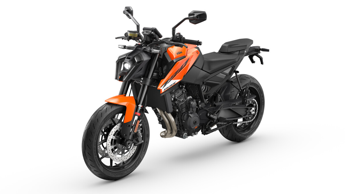 752479_MY27_KTM 790 DUKE STUDIO _EUROPE_ GLOBAL_Studio