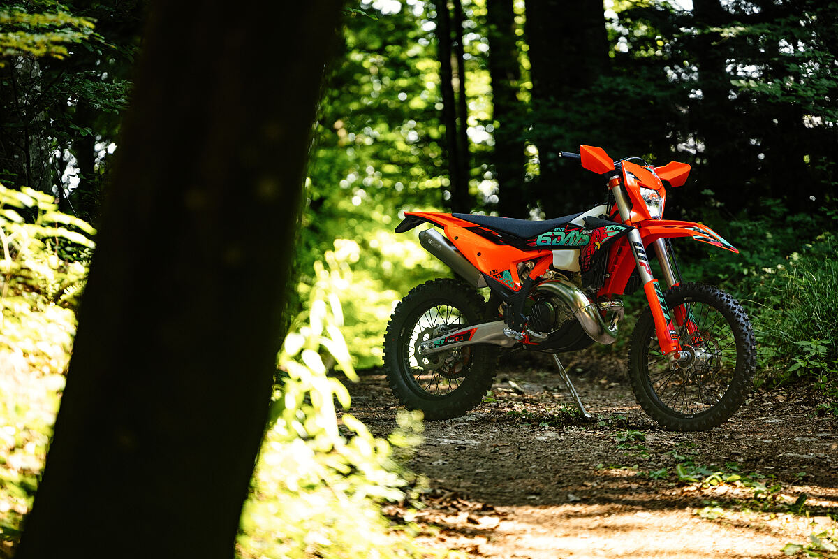 2027 KTM EXC 6DAYS Range_09