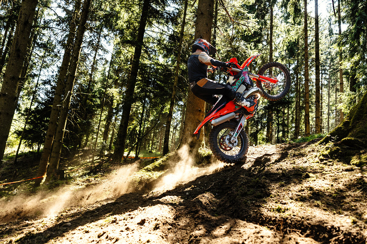 2027 KTM EXC 6DAYS Range_04