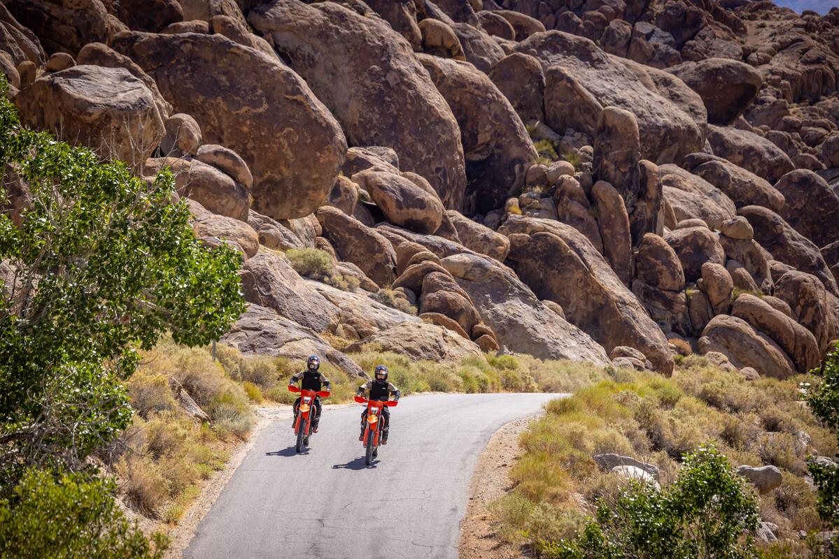756464_2027 KTM EXC-F_US_Action_USA