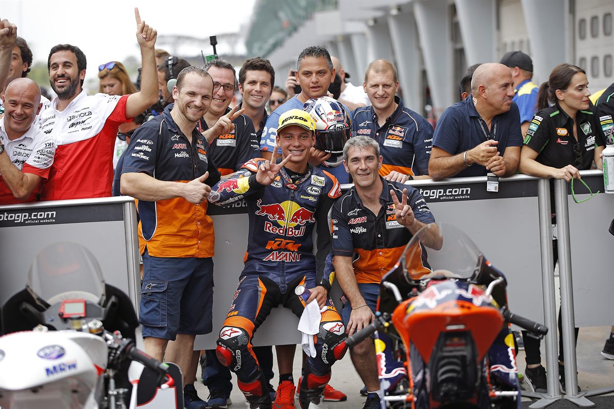 Bo Bendsneyder & Team  KTM RC 250 GP Parc Ferme Sepang 2016