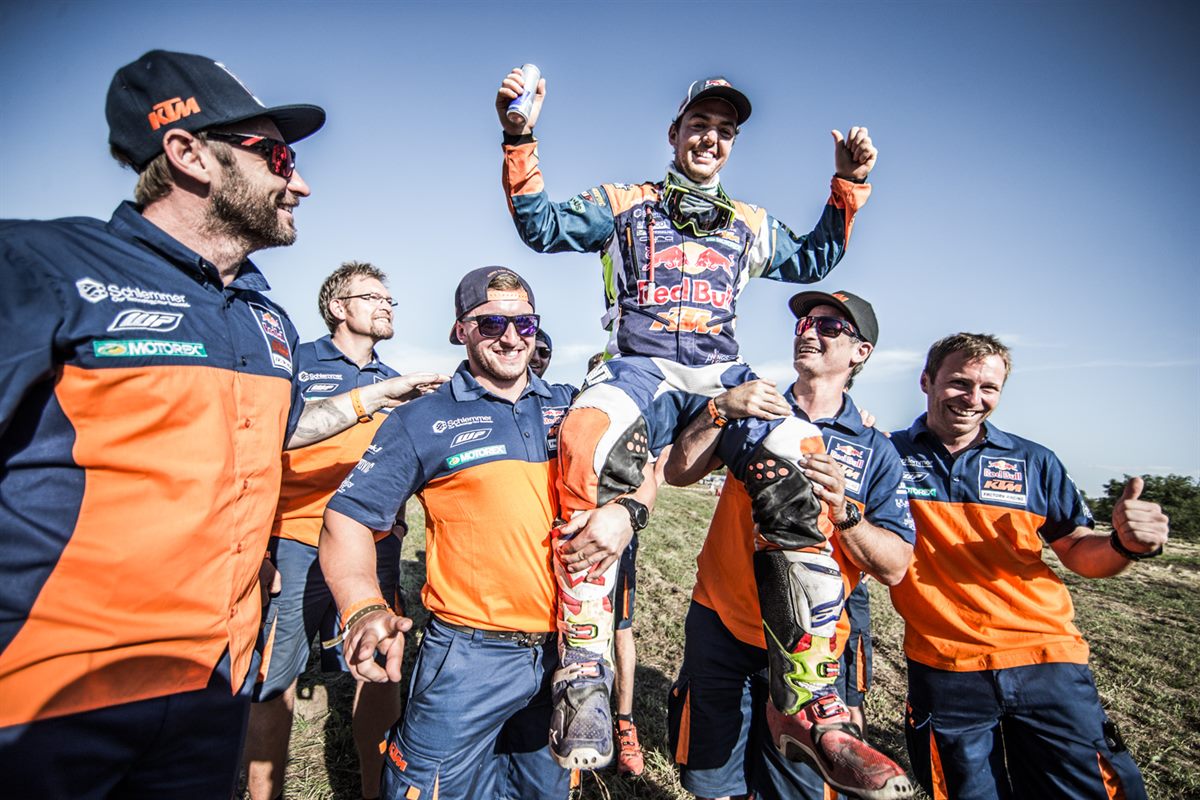 Matthias Walkner & Staff Dakar 2017