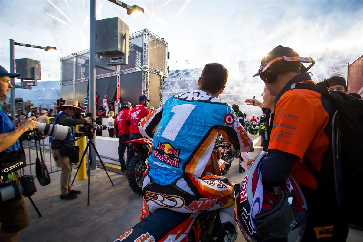 Ryan Dungey & Carlos Rivera KTM 450 SX-F Daytona 2017