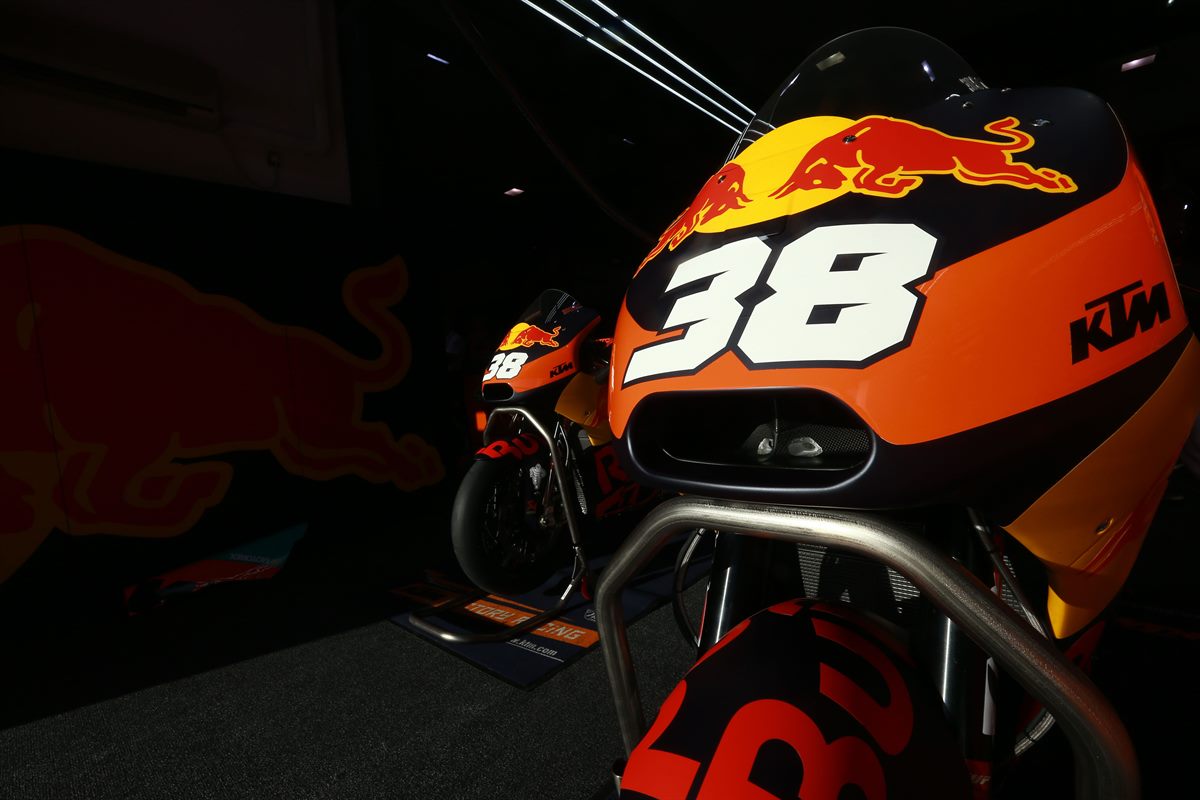 Bradley Smith KTM RC16 Box Losail 2017