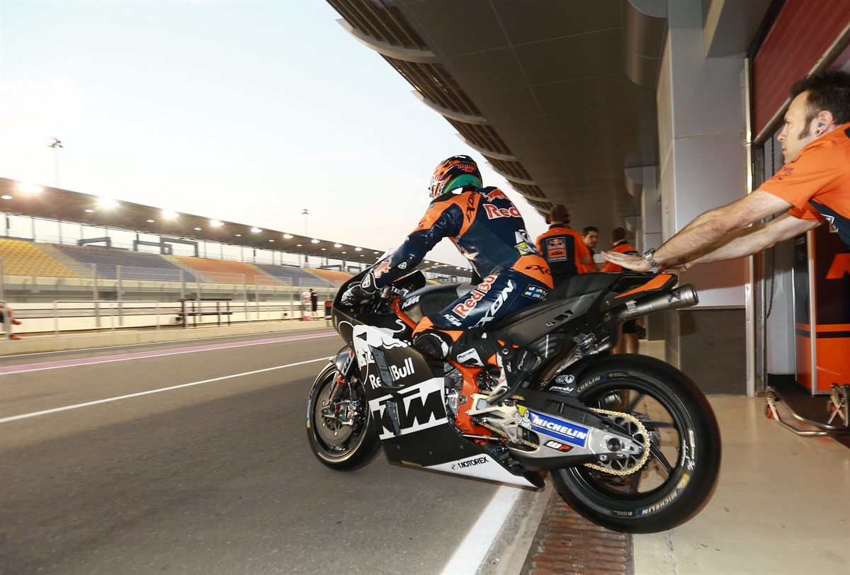 Mika Kallio & Mechanic KTM RC16 Pit Lane Losail 2017