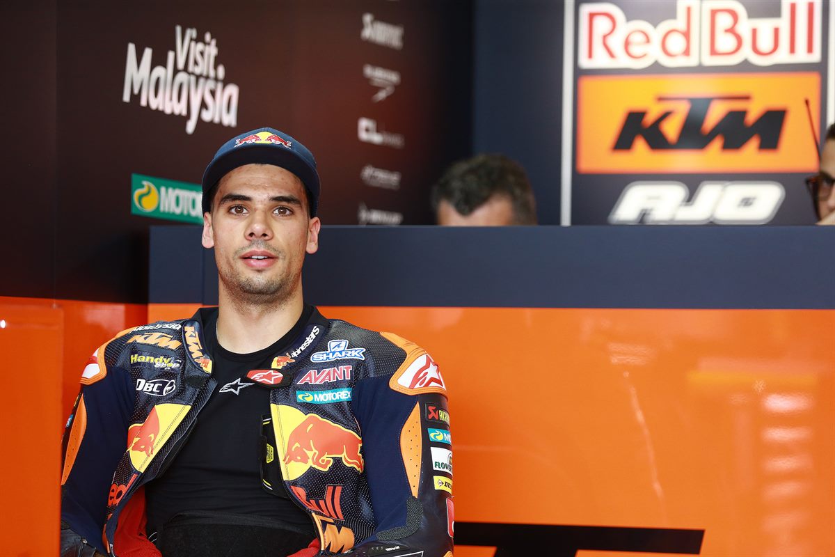 Miguel Oliveira Box Termas de Rio Hondo 2017