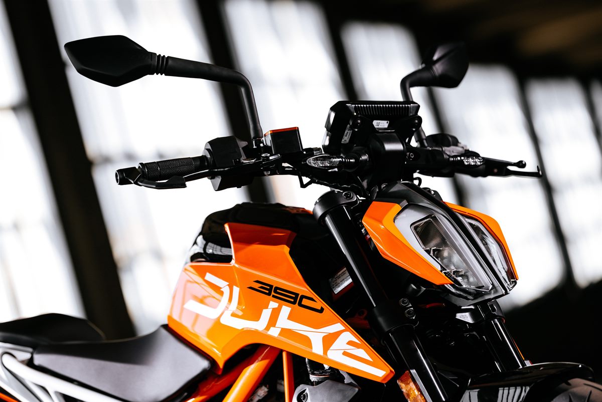 KTM 390 DUKE STATIC 2