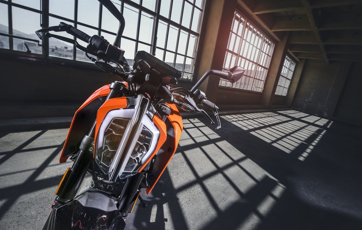 KTM 125 DUKE HEADLIGHT