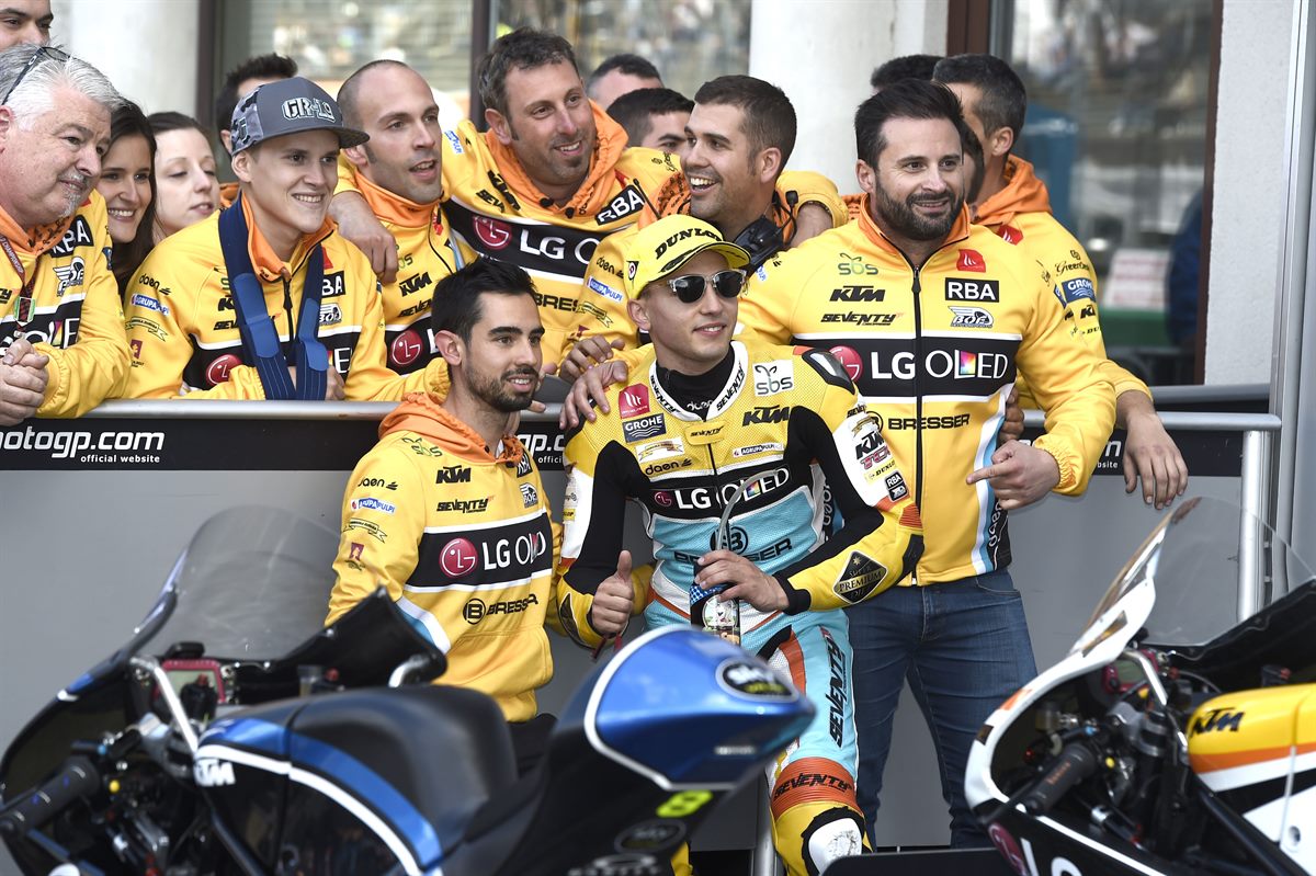 Juanfran Guevara & Team KTM RC250 GP Parc Ferme Le Mans 2017