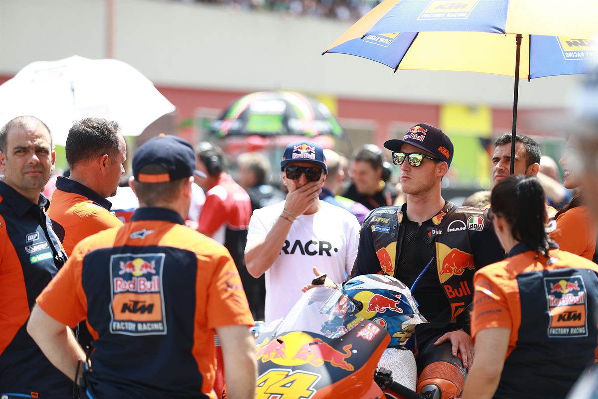 Pol Espargaro, Tony Cairoli & Staff KTM RC16 Start Autodromo del Mugello 2017