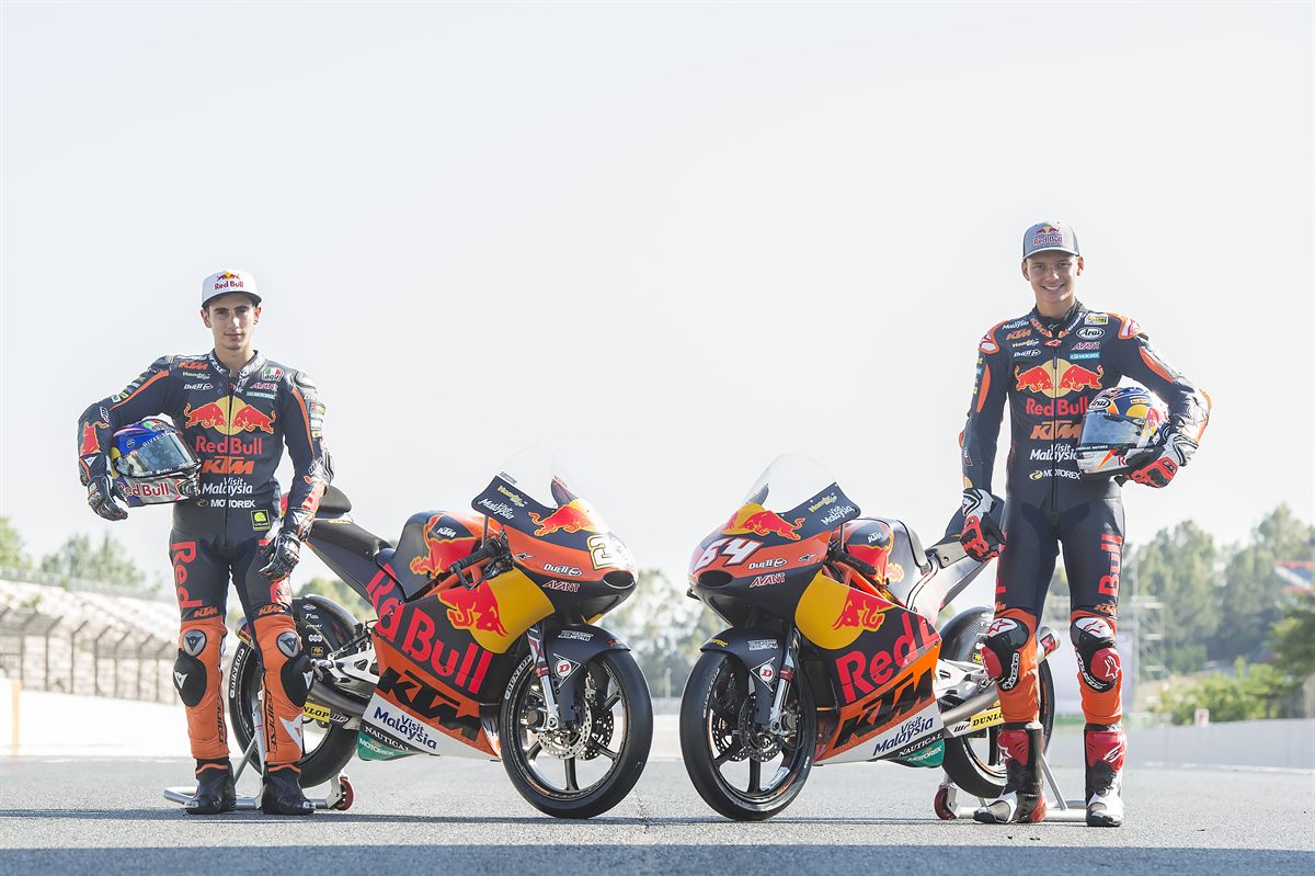 Niccolo Antonelli & Bo Bendsneyder KTM RC250 GP Circuit de Barcelona-Catalunya 2017