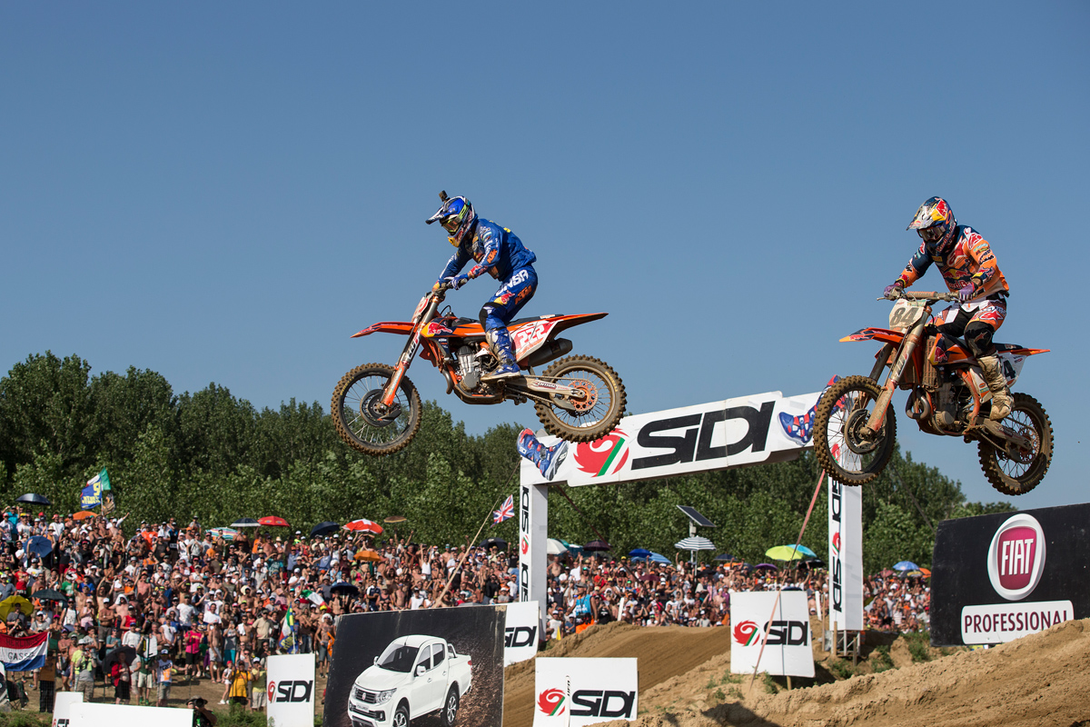 Tony Cairoli & Jeffrey Herlings 450 SX-F Ottobiano