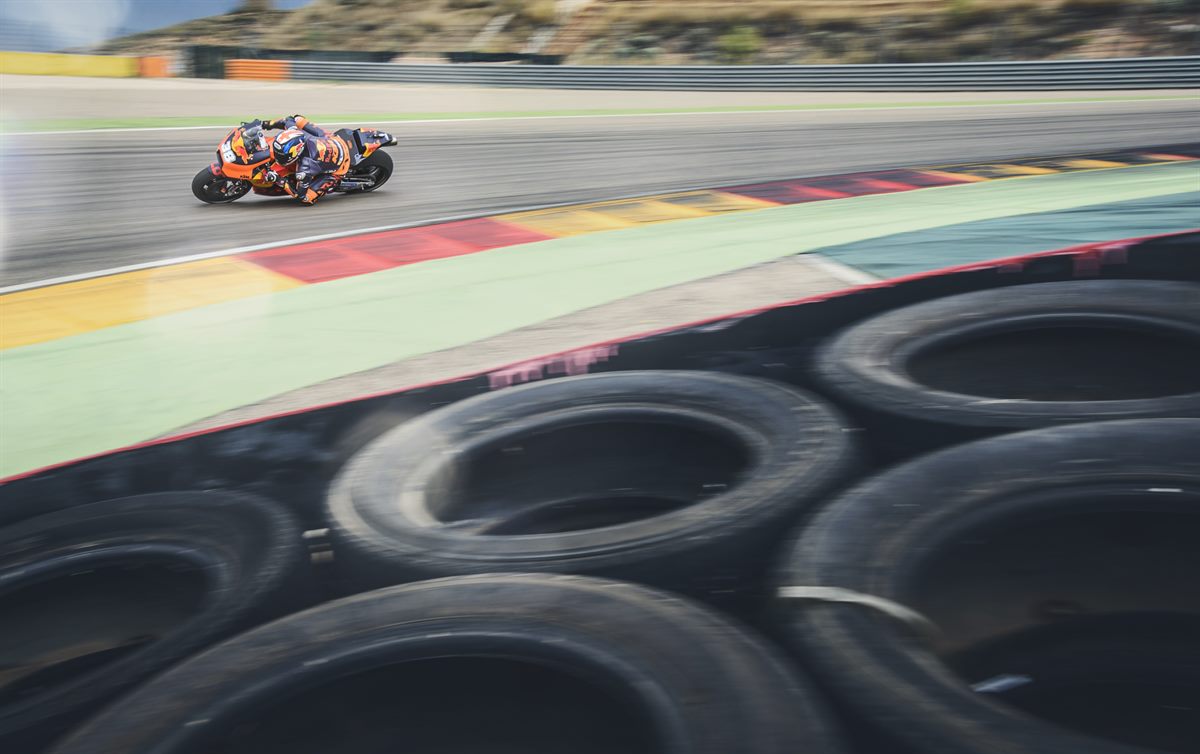 Bradley Smith KTM RC16 MotorLand Aragon 2017