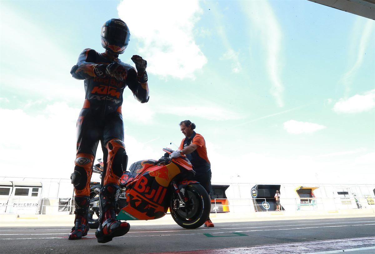 Bradley Smith & Mechanic KTM RC16 Pit Lane Silverstone Circuit 2017