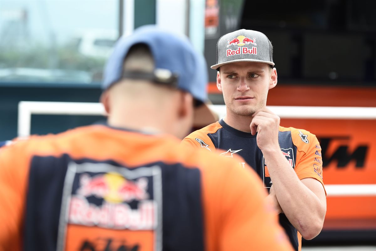 Brad Binder & Miguel Oliveira Pit Lane Misano World Circuit 2017