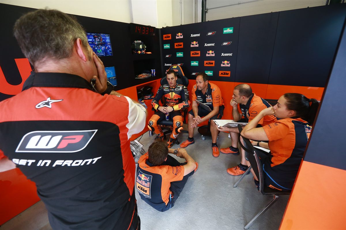 WP Technician Pol Espargaro Box Misano World Circuit 2017