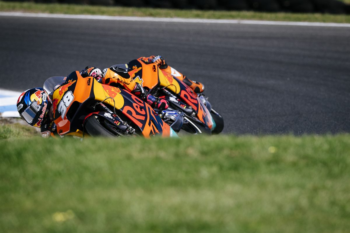 Bradley Smith & Pol Espargaro KTM RC16 Phillip Island 2017