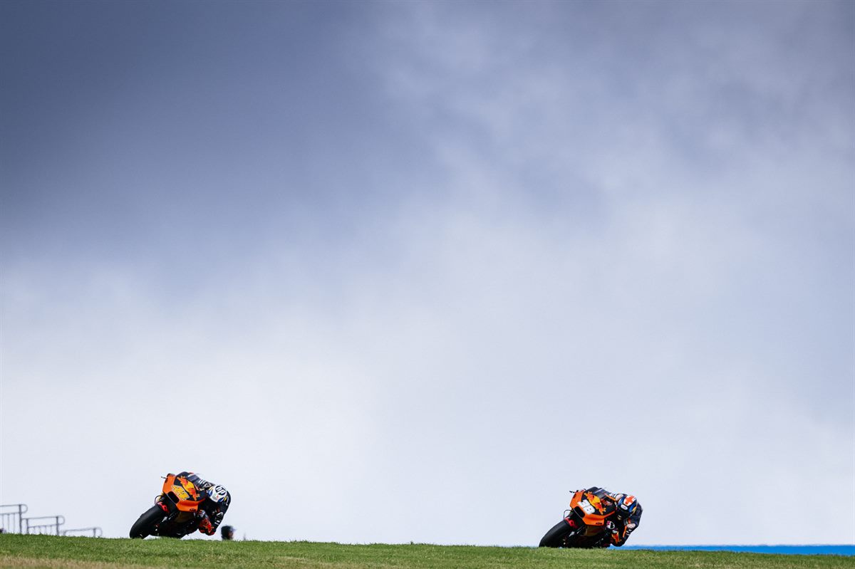 Pol Espargaro & Bradley Smith KTM RC16 Phillip Island 2017