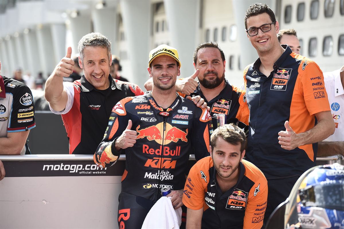 Miguel Oliveira & Staff KTM Moto2 Parc Ferme Sepang International Circuit 2017