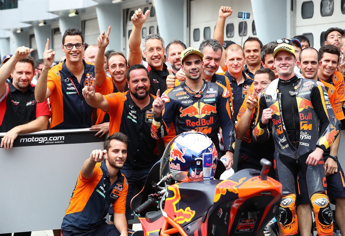 Miguel Oliveira, Brad Binder & Team KTM Moto2 Parc Ferme Sepang International Circuit 2017