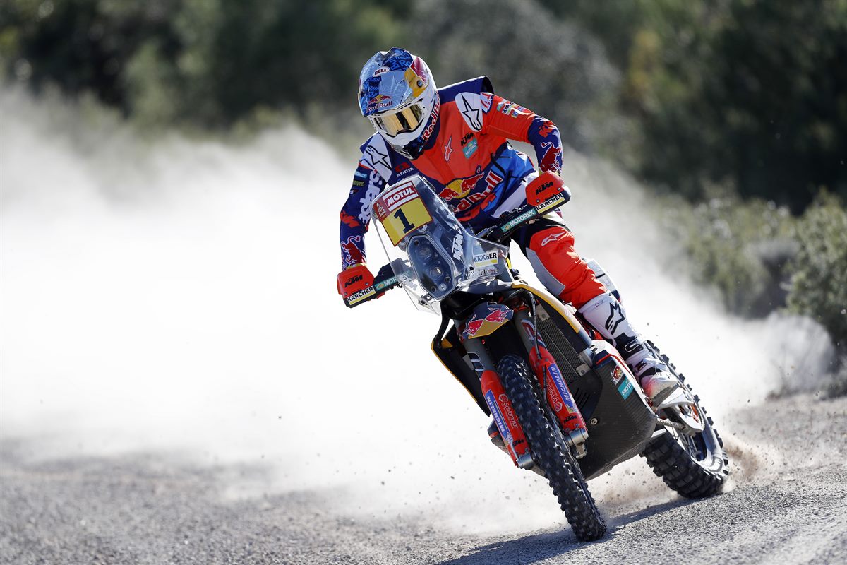 Sam Sunderland - Red Bull KTM Rally Factory Racing - Team shooting 2018