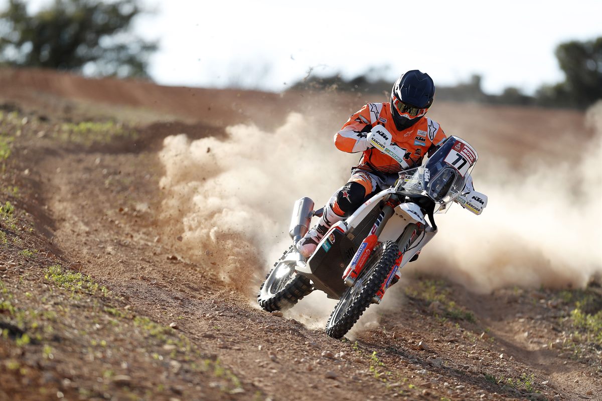 Luciano Benavides - KTM Rally Factory Racing - Team shooting 2018