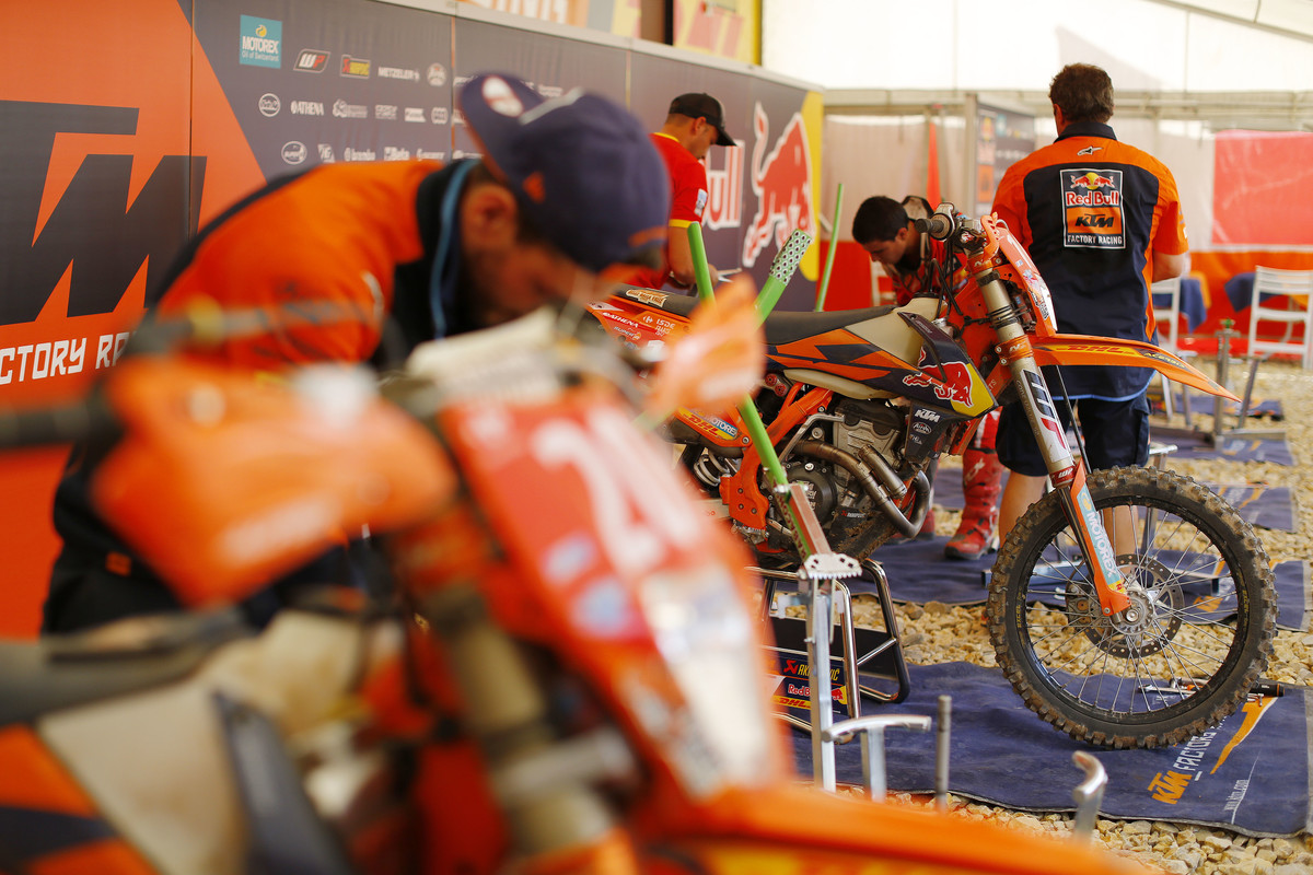 KTM service_ISDE