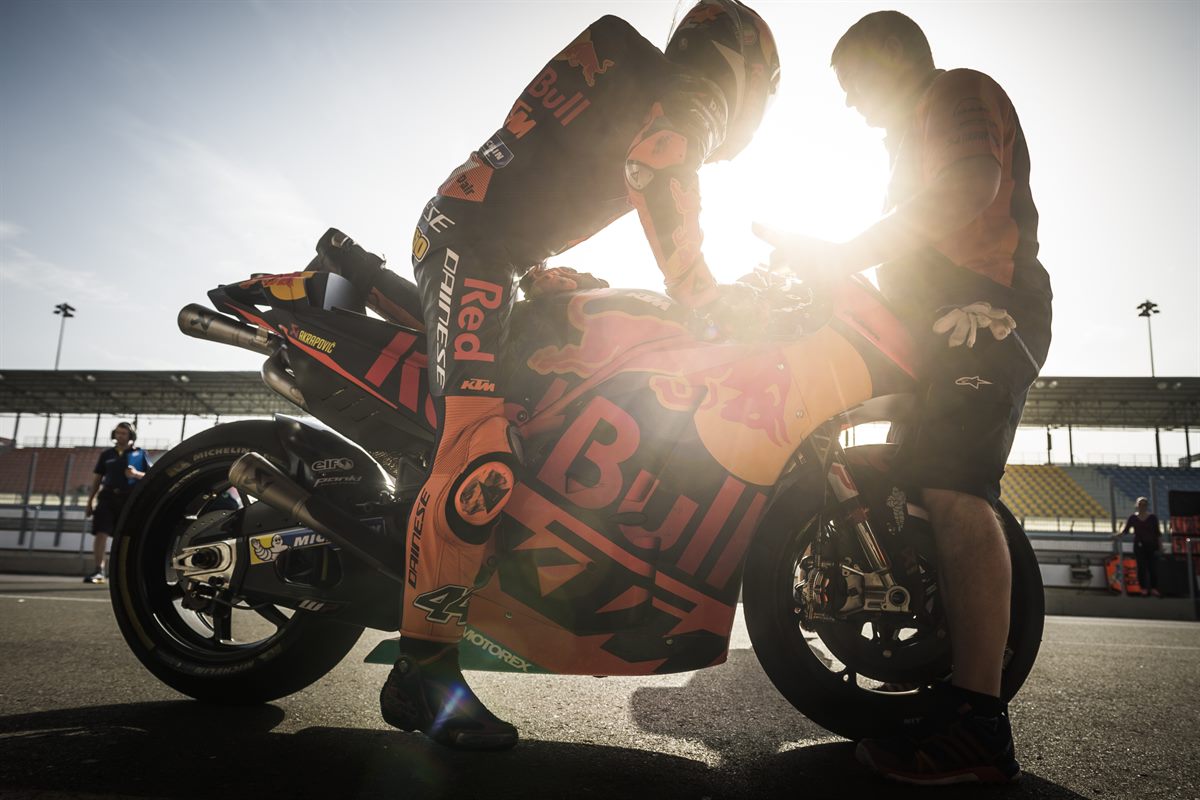 Pol Espargaro & Mechanic KTM RC16 Pit Lane Losail International Circuit 2018