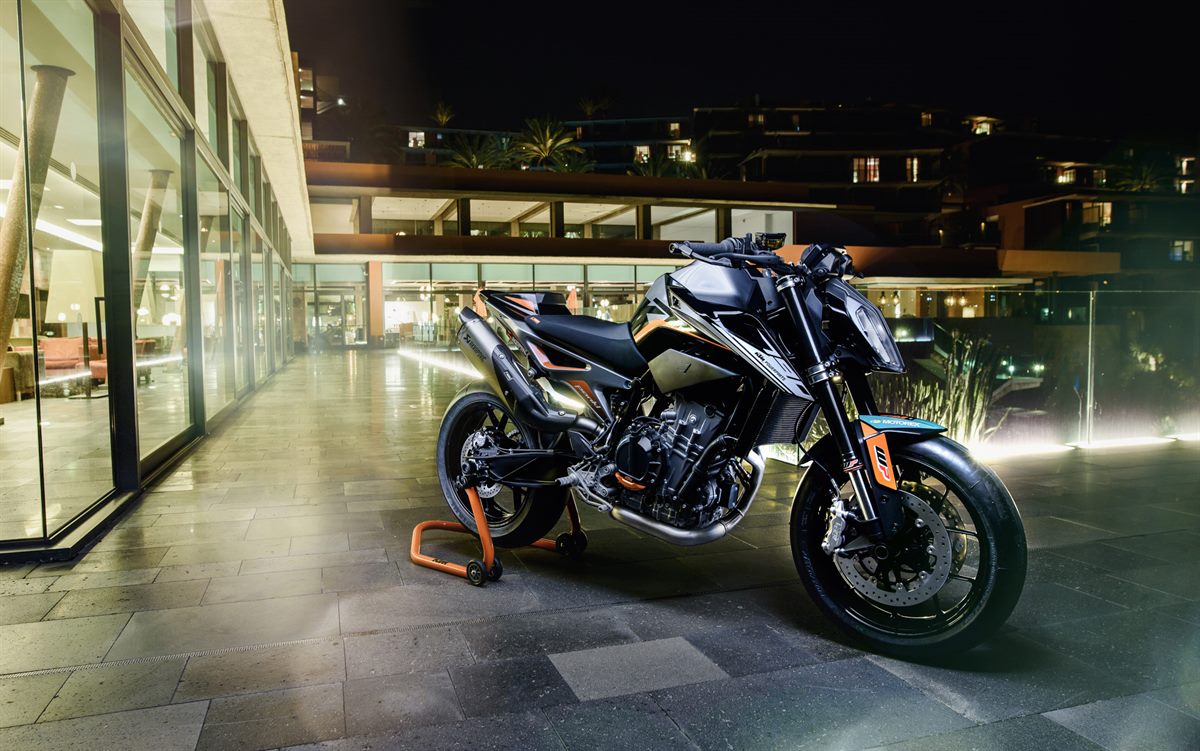 KTM 790 DUKE_KTM PowerParts Race Setup