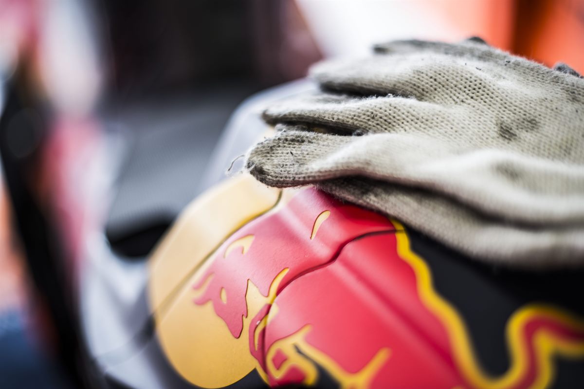 KTM RC16 Box Termas de Río Hondo 2018
