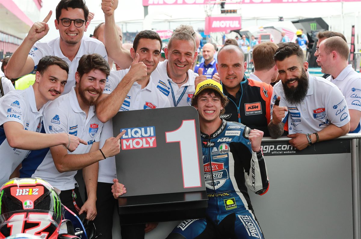 Marco Bezzecchi & Team Parc Ferme Termas de Rio Hondo 2018