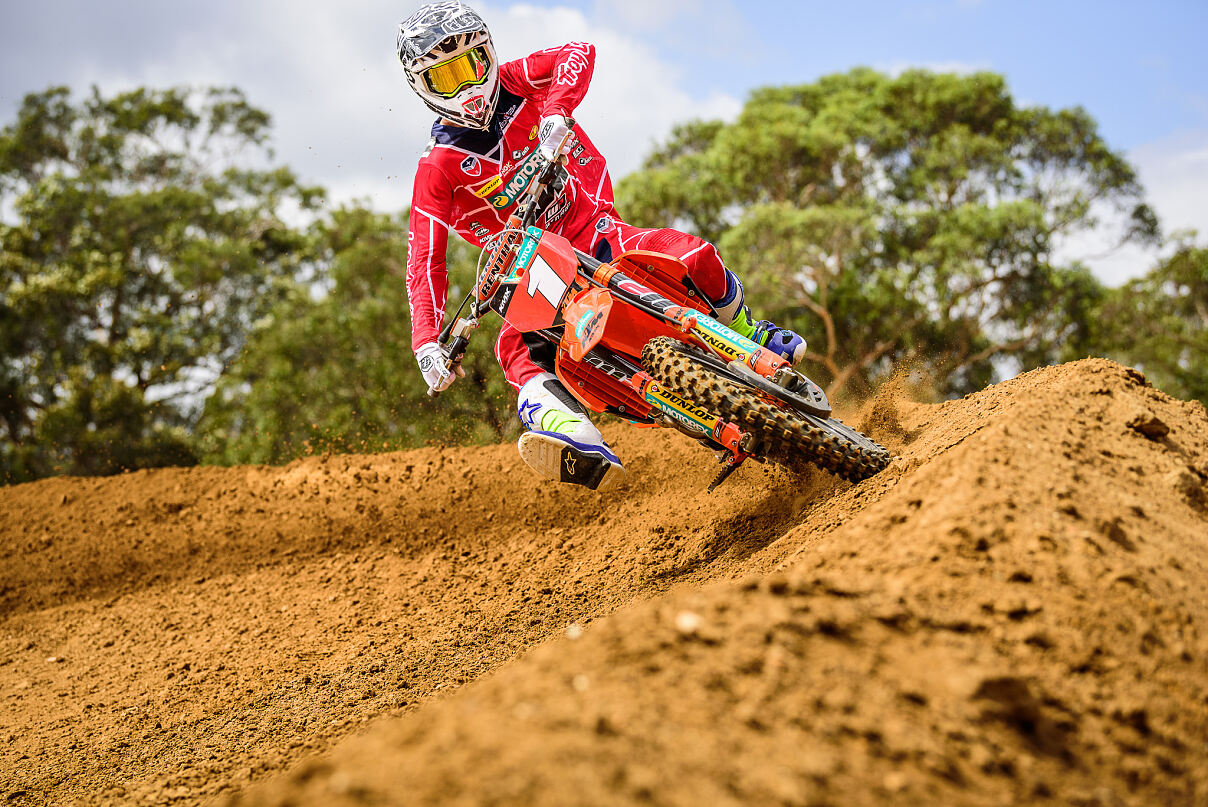 KTM Motocross Racing Team - KTM 250 SX-F - Egan Mastin