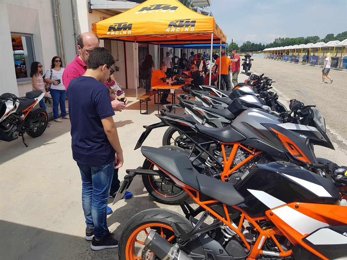 KTM ORANGE DAYS 2018