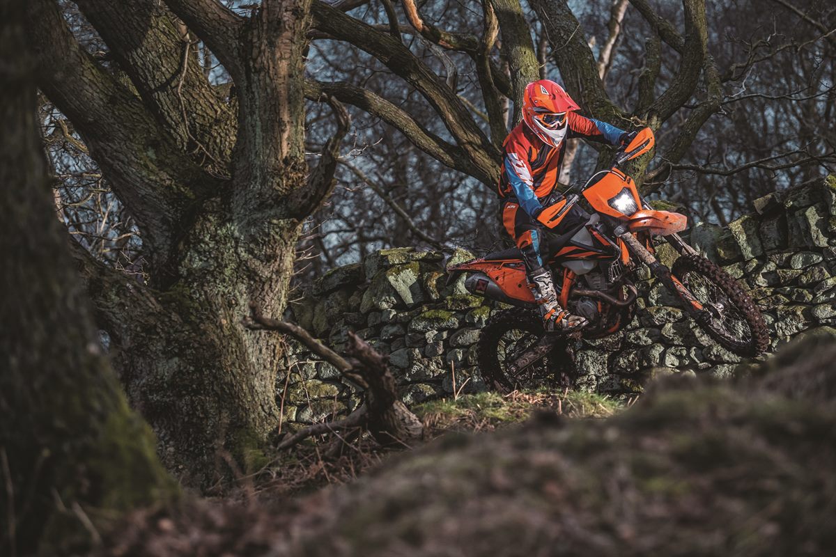 Action_KTM 350 EXC-F MY2019_02
