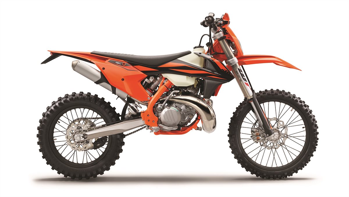 221909_KTM 250 XC-W TPI MY 2019 90 degree studio right