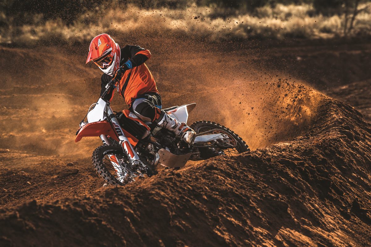 KTM 125 SX MY2019_Action 01