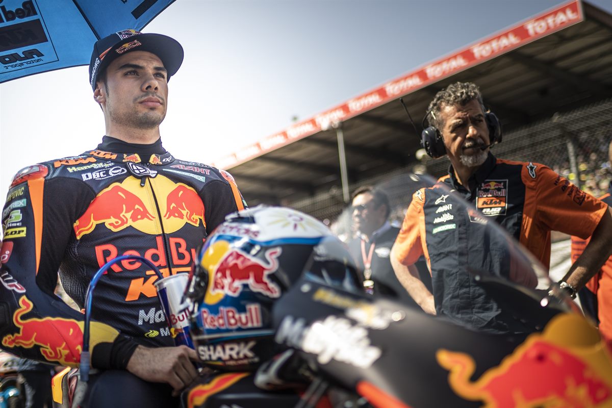 Miguel Oliveira & Staff KTM Moto2 Start Le Mans 2018