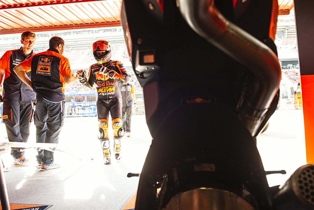 KTM RC16 Box Circuit de Barcelona-Catalunya 2018