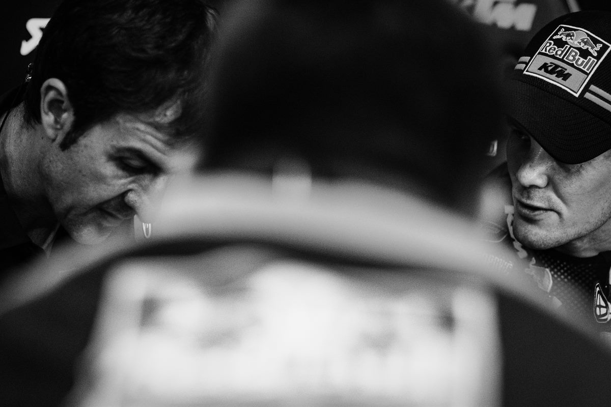Mika Kallio & Staff Box Circuit de Barcelona-Catalunya 2018