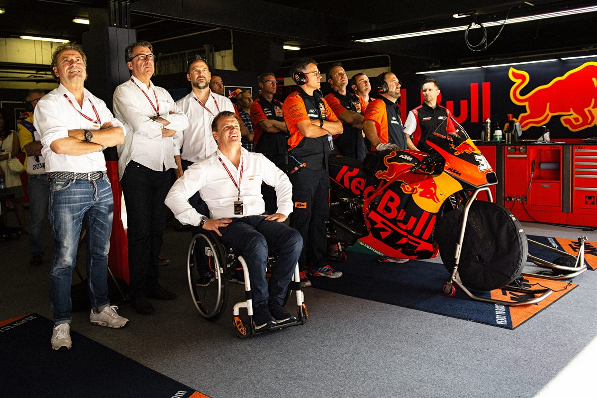 Hubert Trunkenpolz, Stefan Pierer, Pit Beirer & Jens Hainbach Box KTM RC16 Circuit de Barcelona-Catalunya 2018