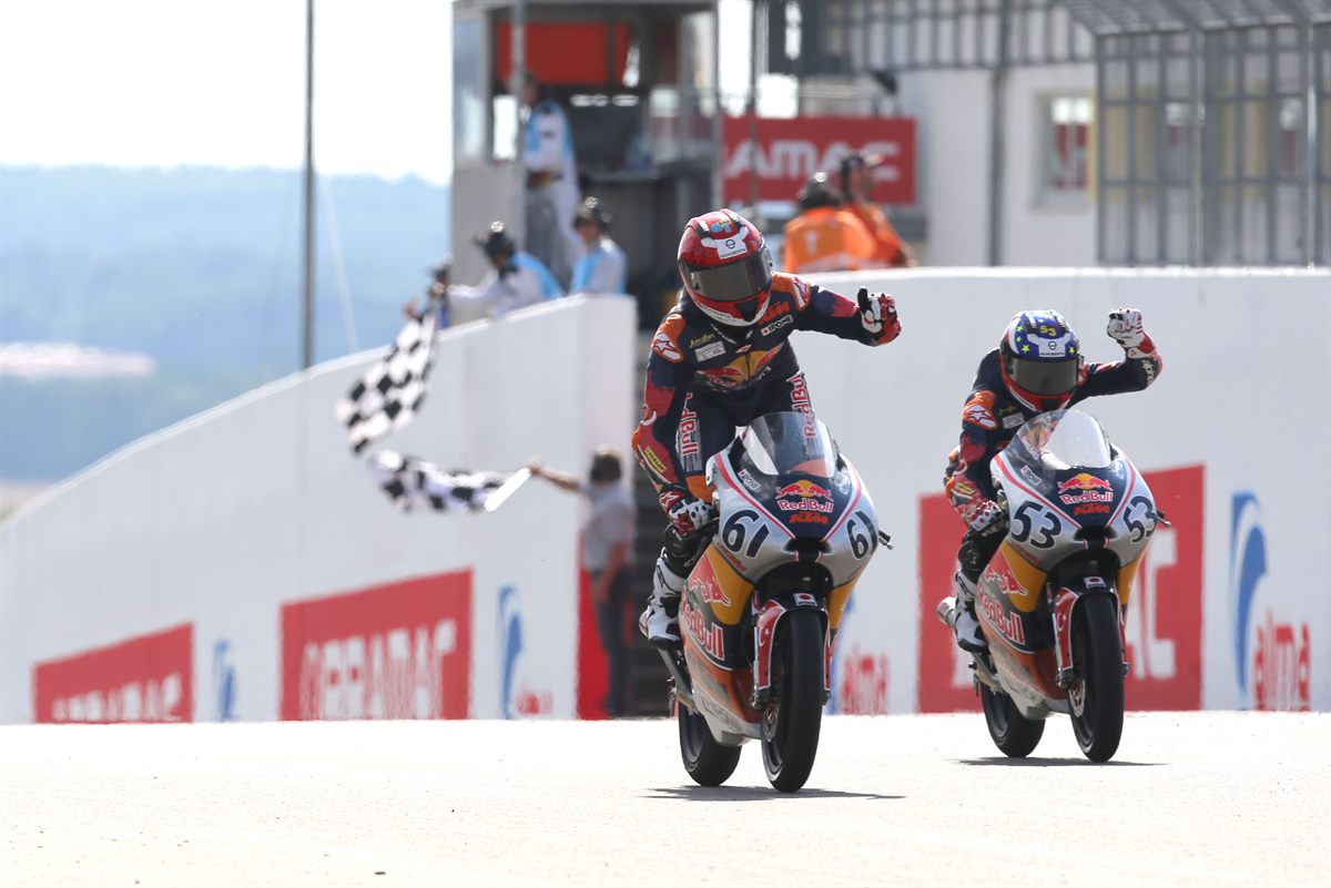 Can & Deniz Öncü KTM RC250 RB Sachsenring 2018