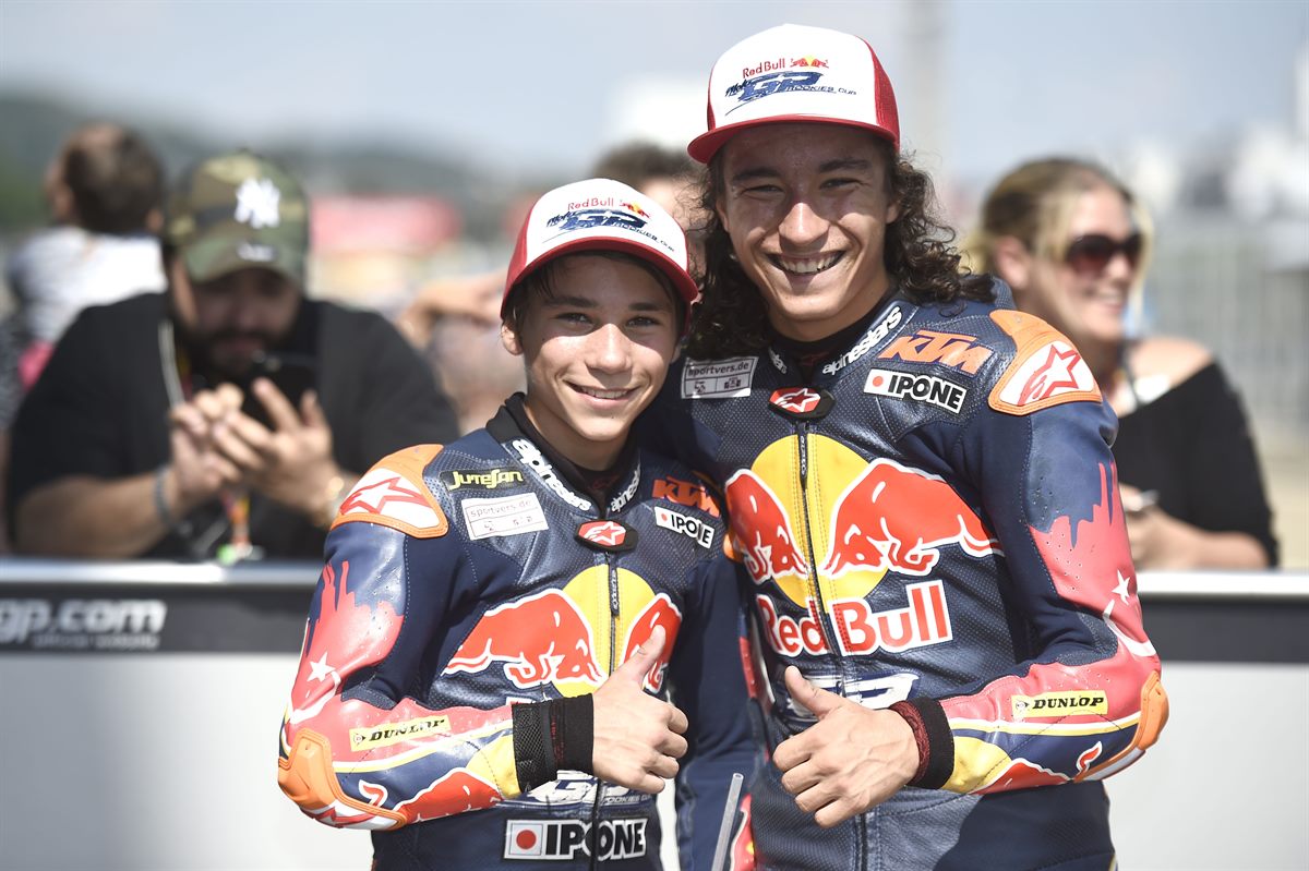Can & Deniz Öncü Parc Ferme Sachsenring 2018