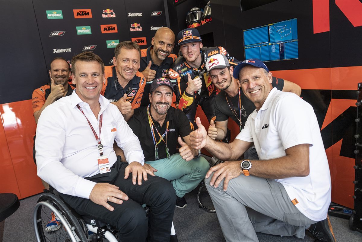 Pit Beirer, Mike Leitner, Luc Alphand, Esteban Garcia, Bradley Smith, Dominik Paris & Heinz Kinigadner Box Red Bull Ring, Spielberg 2018