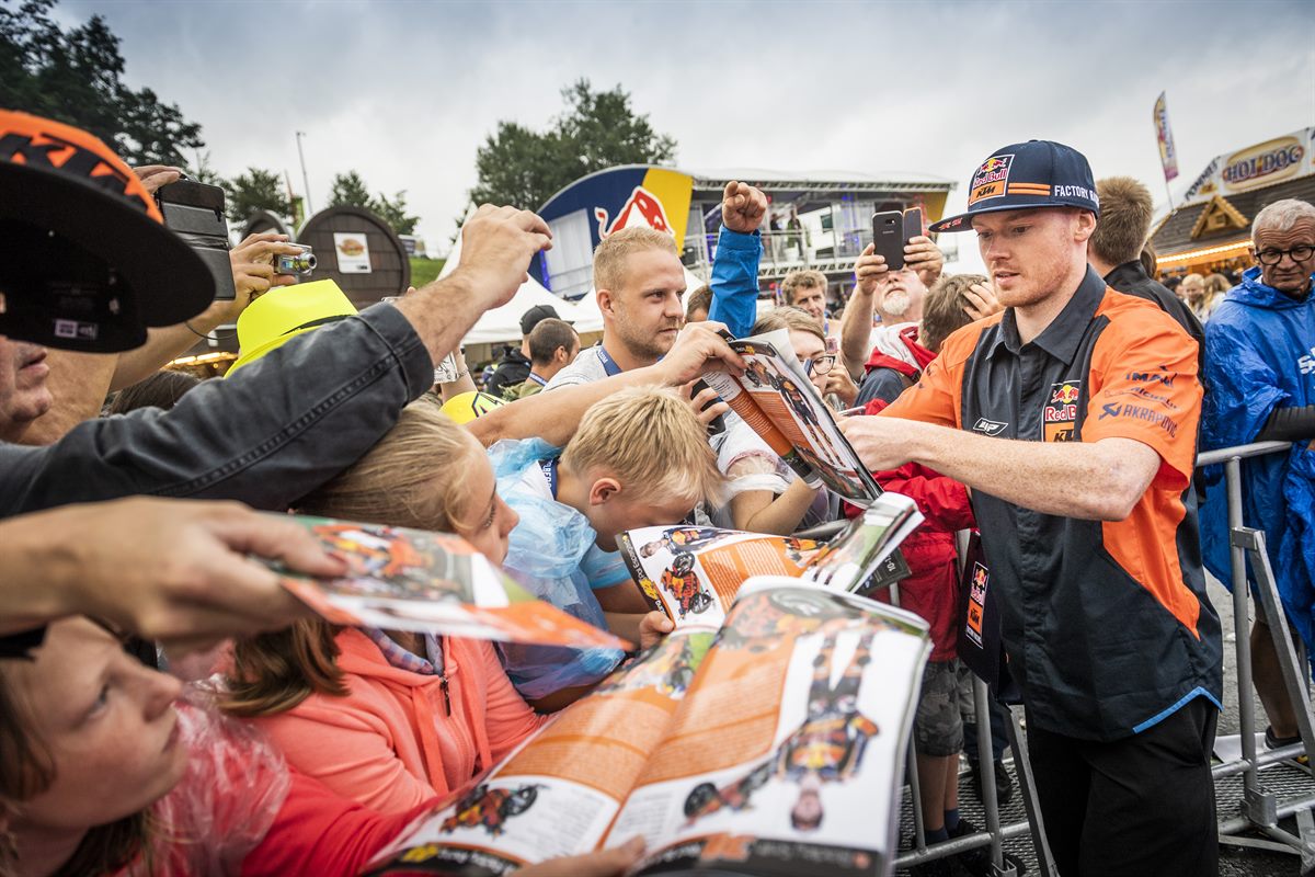 Bradley Smith & Fans Red Bull Ring, Spielberg 2018