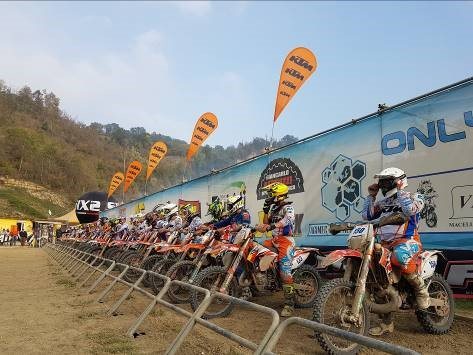 Trofeo Enduro KTM_partenza Six Days