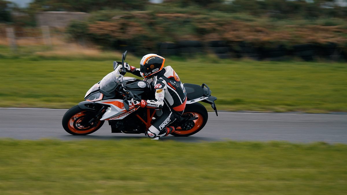KTM 1290 SUPER DUKE GT at TT Isle of Man 04